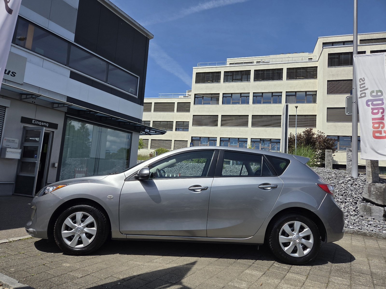 MAZDA 3 Hatchback 1.6 Exclusive, Petrol, Second hand / Used, Manual - 3