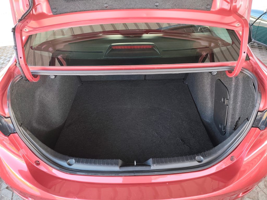 MAZDA 3 2.0 120 Ambition Plus SDN, Essence, Occasion / Utilisé, Manuelle - 5