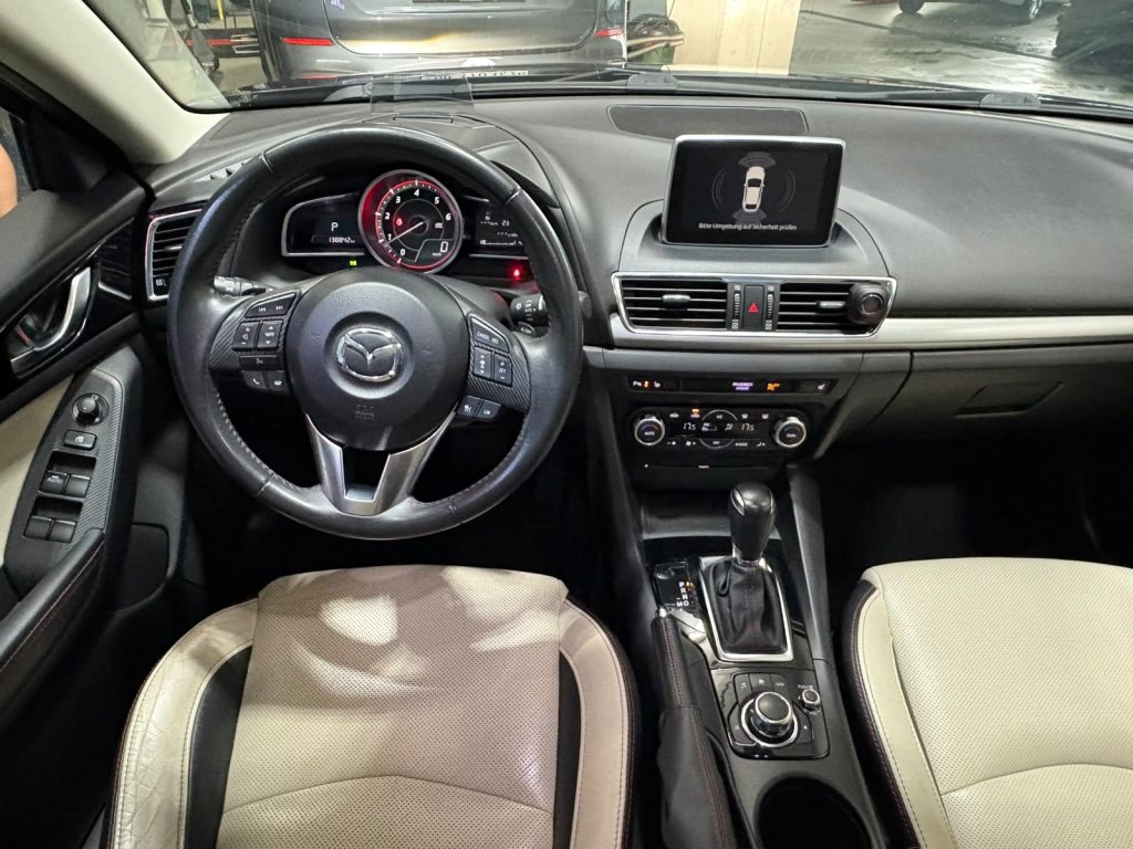 MAZDA 2.2 D REVOLUTION SKYAKTIV, Diesel, Occasion / Gebraucht, Automatik - 7