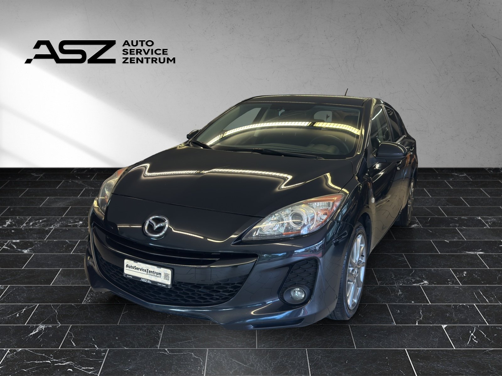 MAZDA 3 Hatchback 1.6 Red Edition