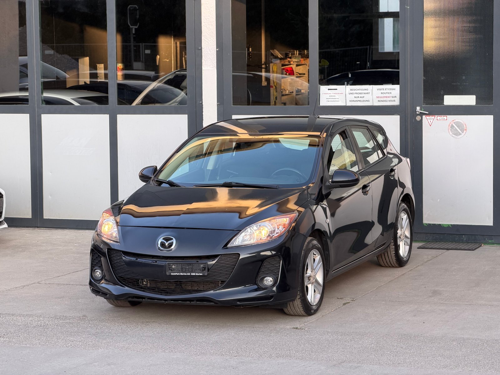 MAZDA 3 1.6 16V Motion Activematic, Benzin, Occasion / Gebraucht, Automatik - 2