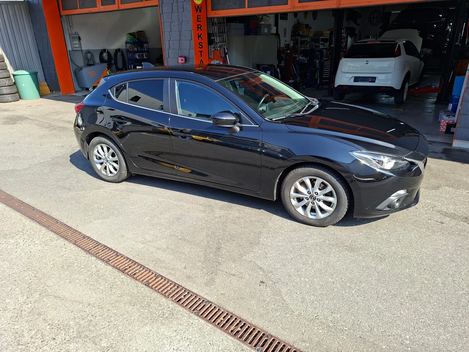 MAZDA 3 2.2 16V CD Revolution, Diesel, Occasion / Gebraucht, Handschaltung - 3