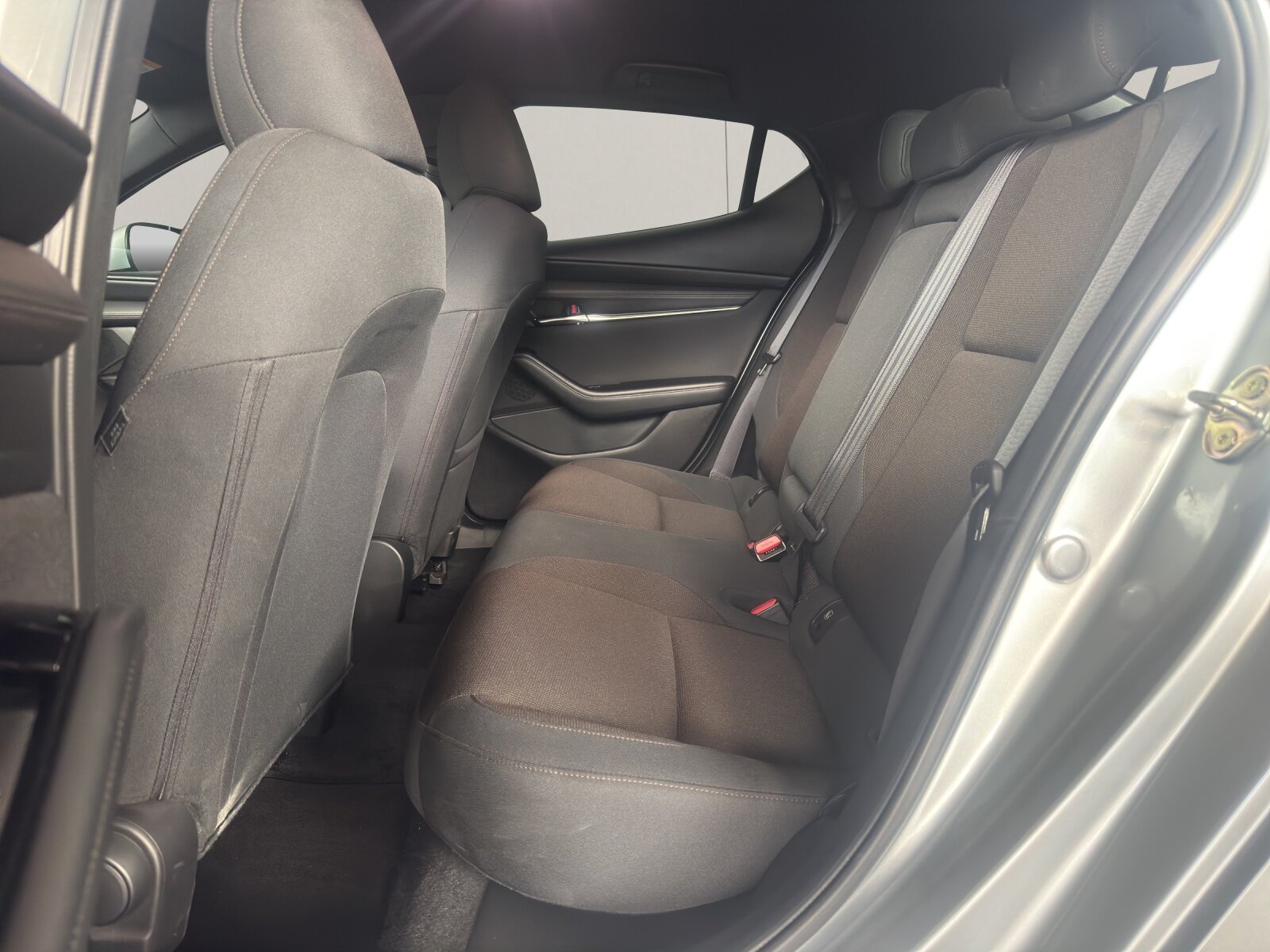 MAZDA 3 Hatchback 2.0 150 PS Ambition Plus, Mild-Hybrid Benzin/Elektro, Occasion / Gebraucht, Handschaltung - 7