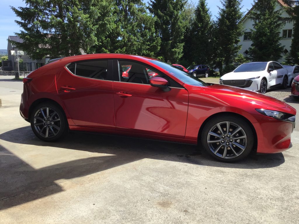 MAZDA 3 2.0 150 Ambition Plus, Mild-Hybrid Petrol/Electric, Second hand / Used, Automatic - 2