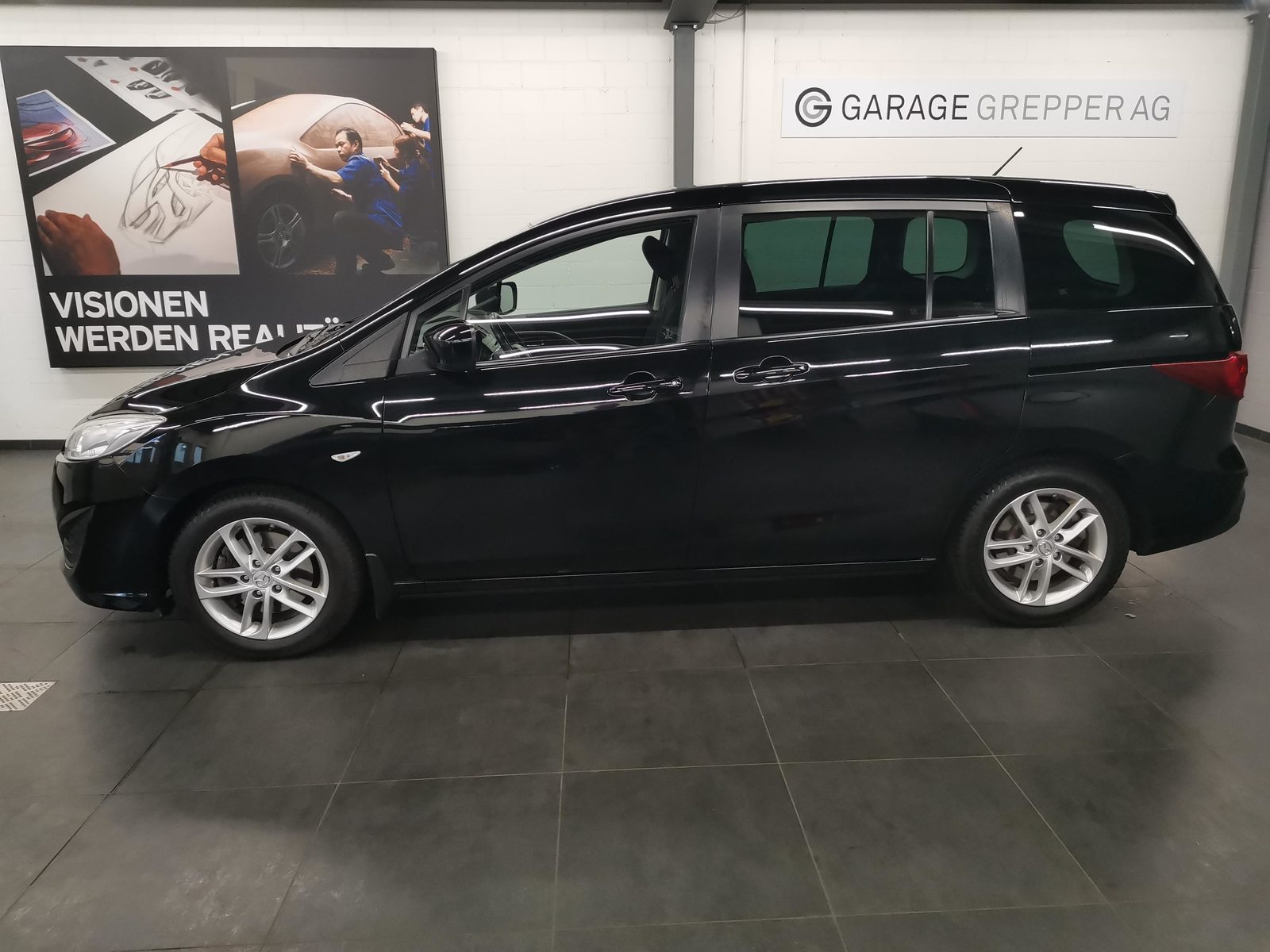 MAZDA 5 2.0 DISI Exclusive, Petrol, Second hand / Used, Manual - 4