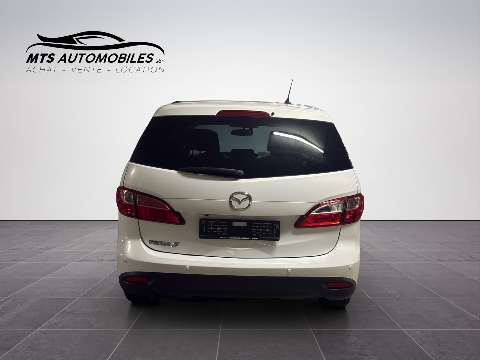 MAZDA 5 2.0 16V Voila ma Suisse Edition+, Petrol, Second hand / Used, Manual - 5