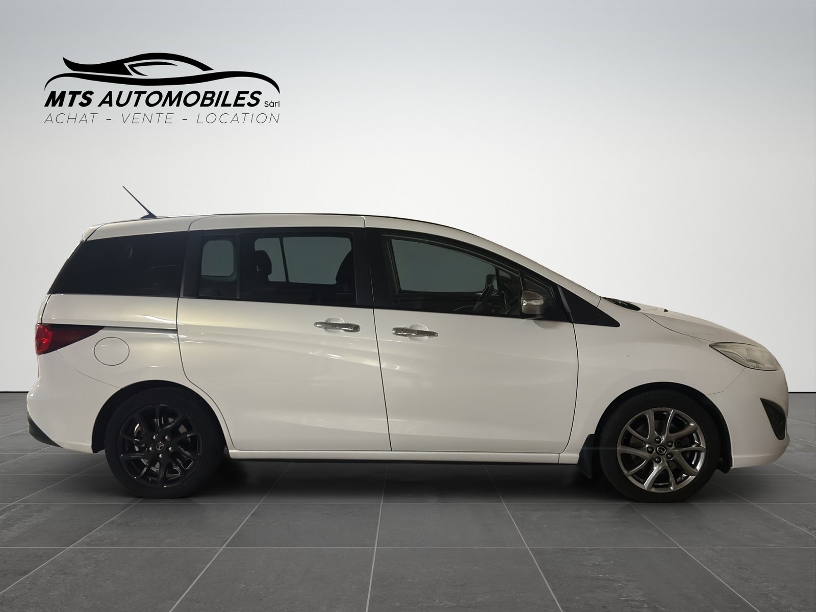 MAZDA 5 2.0 16V Voila ma Suisse Edition+, Petrol, Second hand / Used, Manual - 7