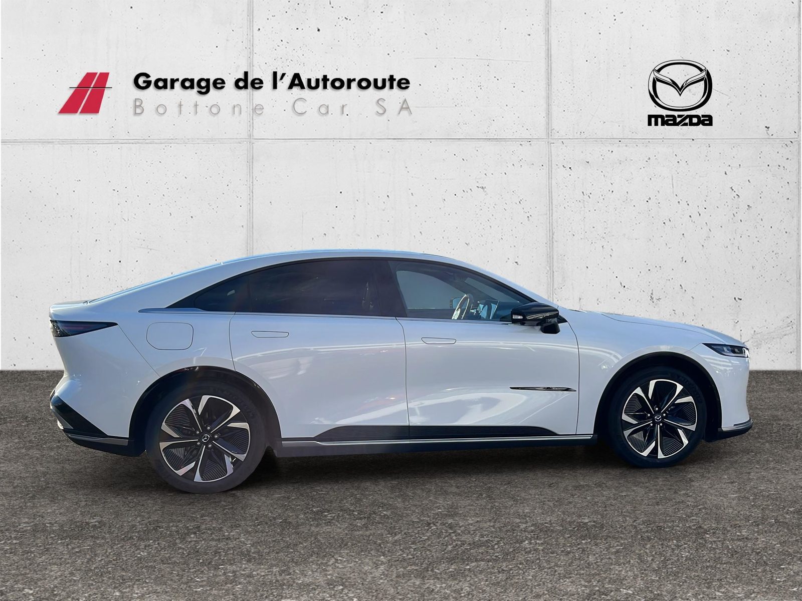 MAZDA 6e Takumi Plus, Électrique, Voiture nouvelle, Automatique - 6