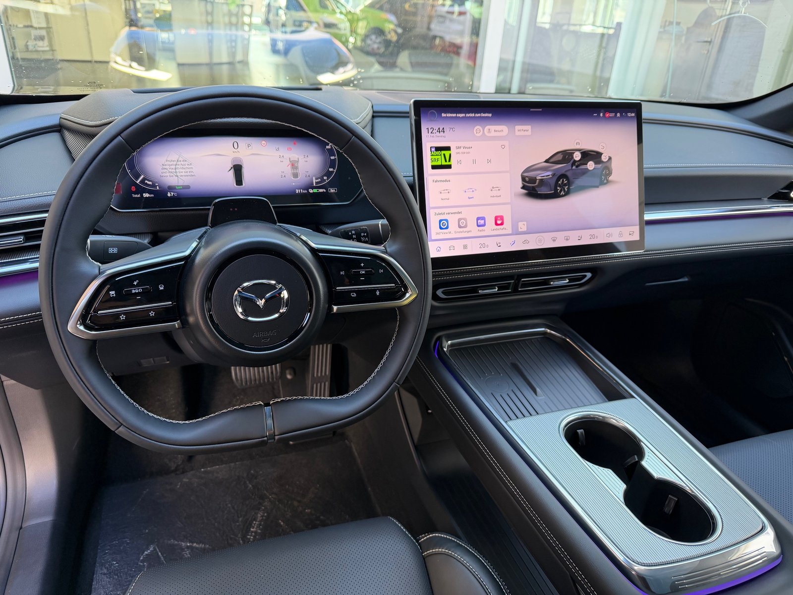 MAZDA 6e 245 80kWh Takumi, Electric, New car, Automatic - 7