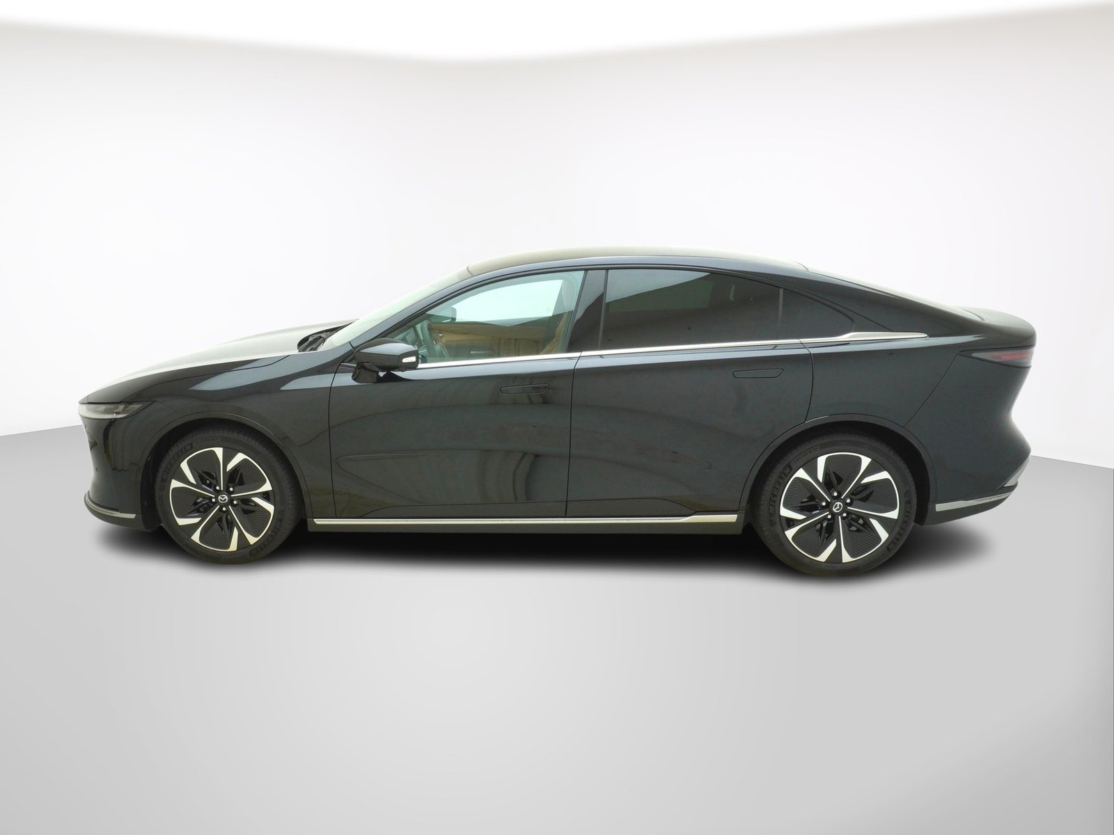 MAZDA 6e Takumi Plus ***Batteriekapazität 68.8kWh***, Elektro, Neuwagen, Automatik - 2
