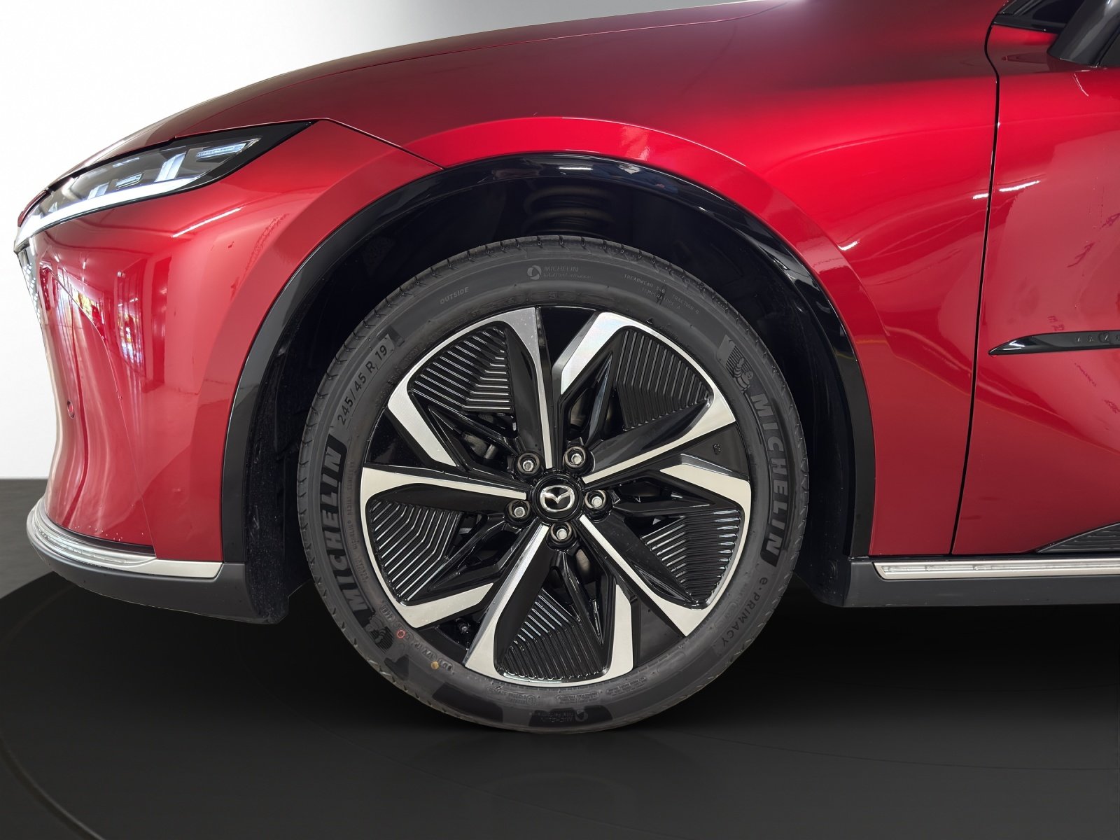 MAZDA 6e 245 80kWh Takumi, Electric, New car, Automatic - 7
