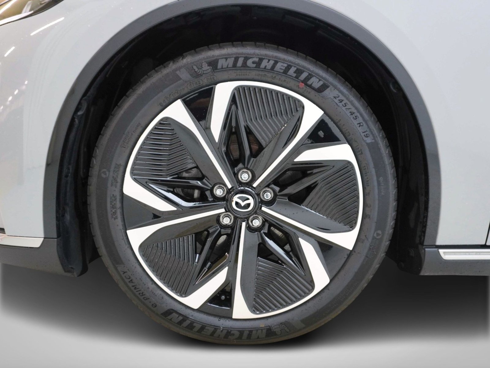 MAZDA 6e Takumi Schnellladezeit 10-80 in nur 24 Minuten, Elettrica, Auto nuove, Automatico - 6