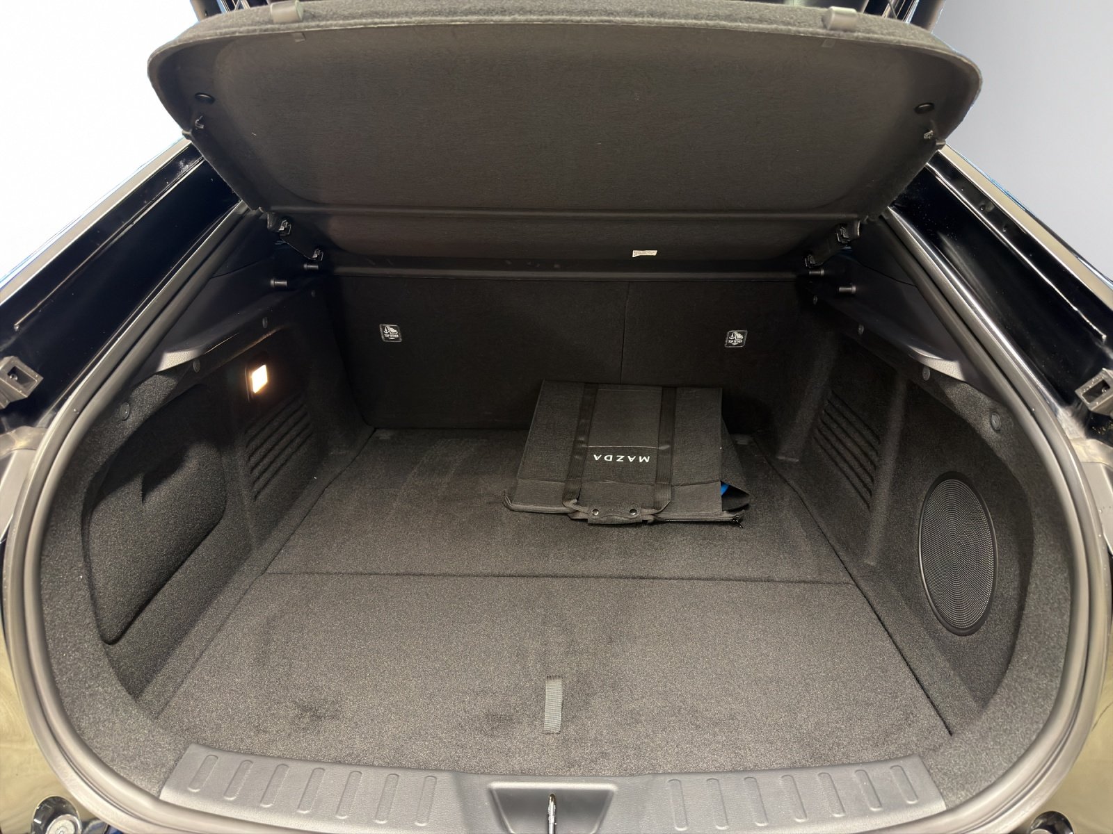 MAZDA 6e 258 69kWh Takumi, Elektro, Vorführwagen, Automatik - 6