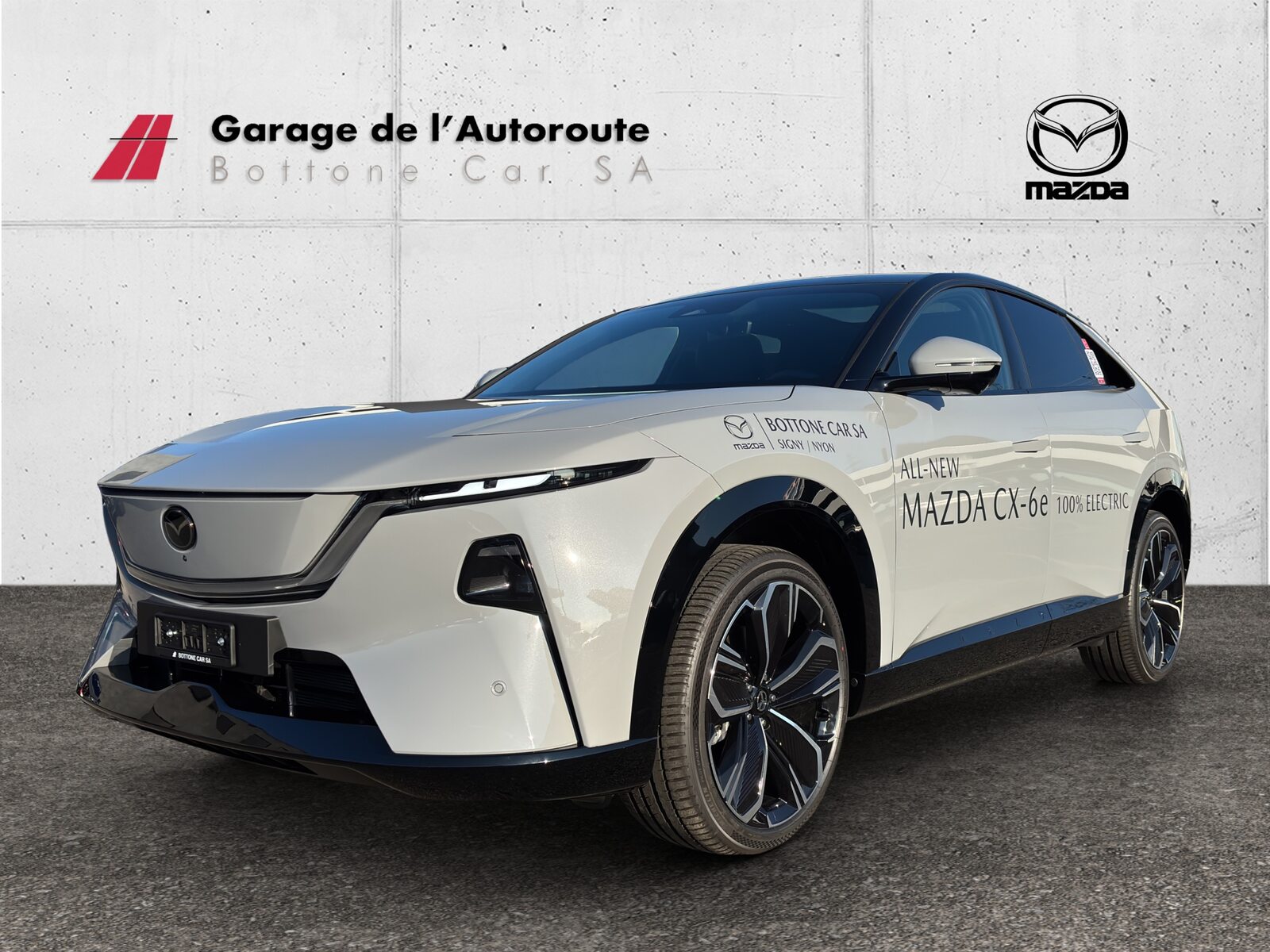 MAZDA CX-6e Takumi