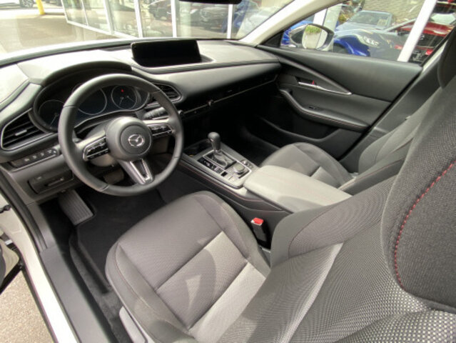 MAZDA CX-30 G 140 Homura AT, Neuwagen, Automatik - 3