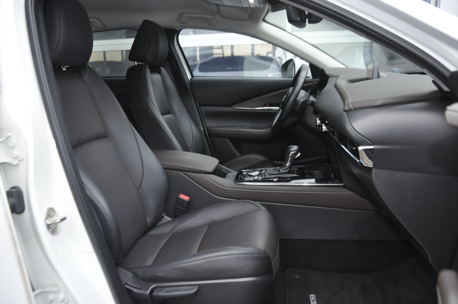 MAZDA CX-30 SKYACTIV-X 186 M Hybrid AWD Revolution Automat, Mild-Hybrid Petrol/Electric, Second hand / Used, Automatic - 7