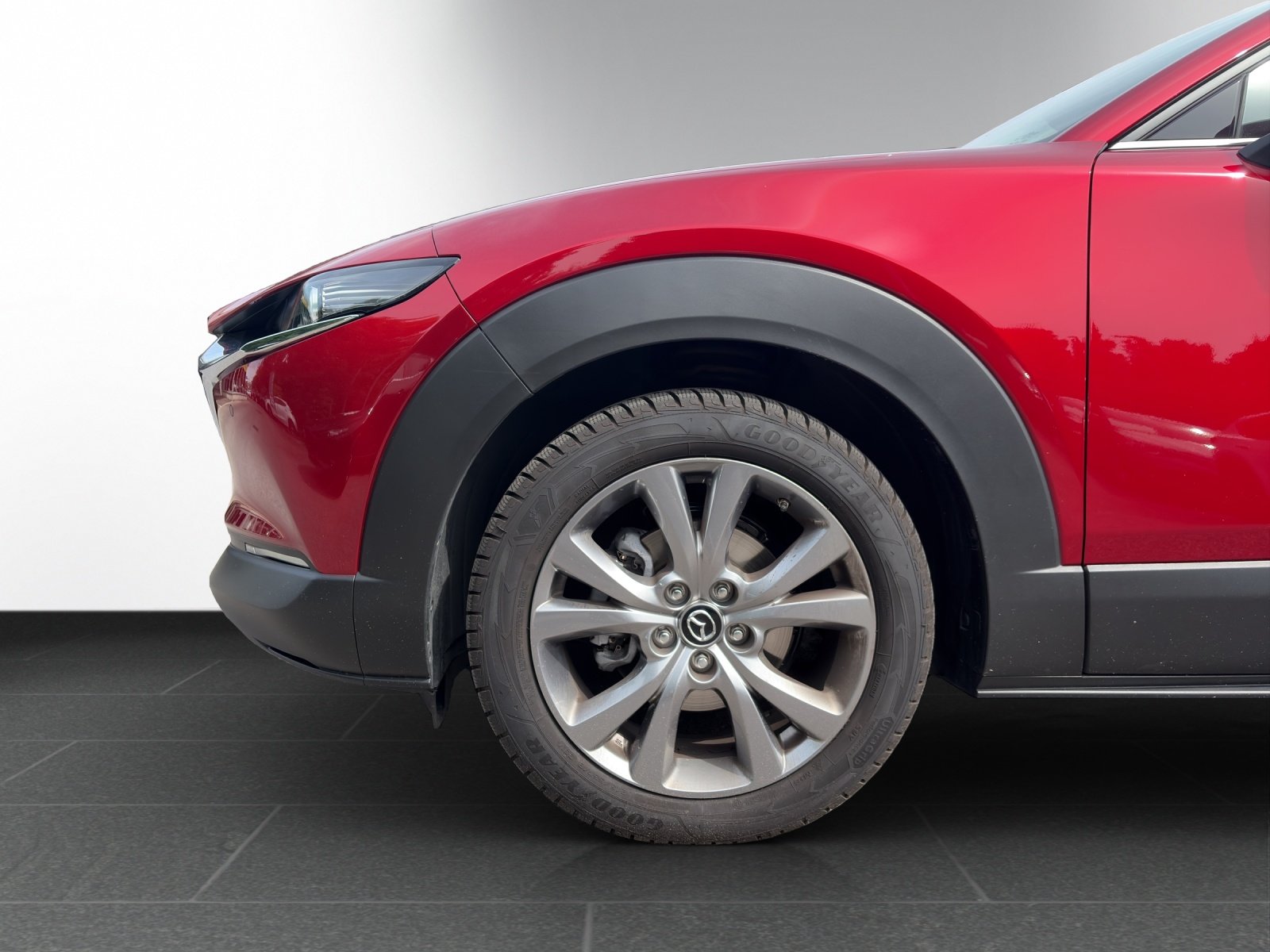 MAZDA CX-30 G 140 Exclusive AT, Mild-Hybrid Petrol/Electric, Second hand / Used, Automatic - 4