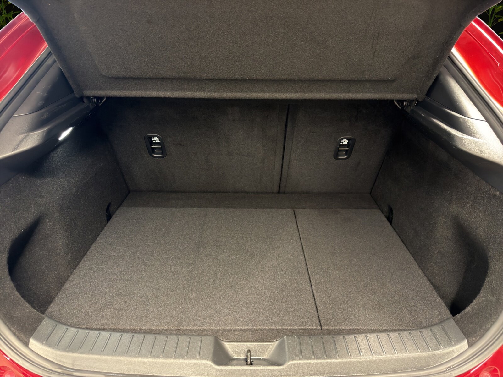 MAZDA CX-30 SKYACTIV-X 186 M Hybrid AWD Revolution Automat, Mild-Hybrid Benzin/Elektro, Occasion / Gebraucht, Automatik - 6