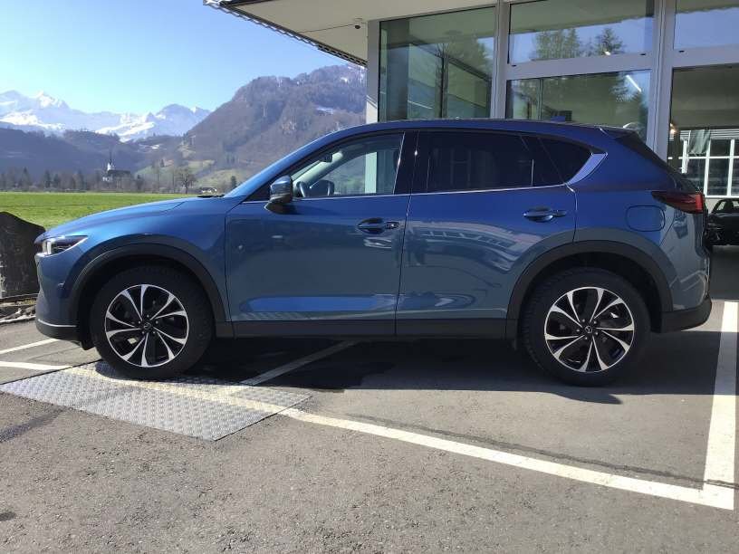 MAZDA CX-5 2.5 Exclusive-Line AWD, Hybride Léger Essence/Électricité, Occasion / Utilisé, Automatique - 4