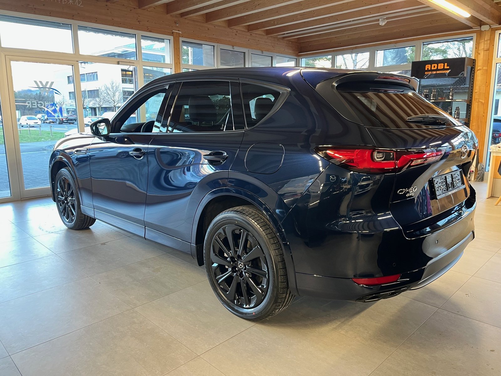 MAZDA CX-60 e-Skyactiv PHEV 327 AWD Homura Plus, Plug-in-Hybrid Benzin/Elektro, Neuwagen, Automatik - 5