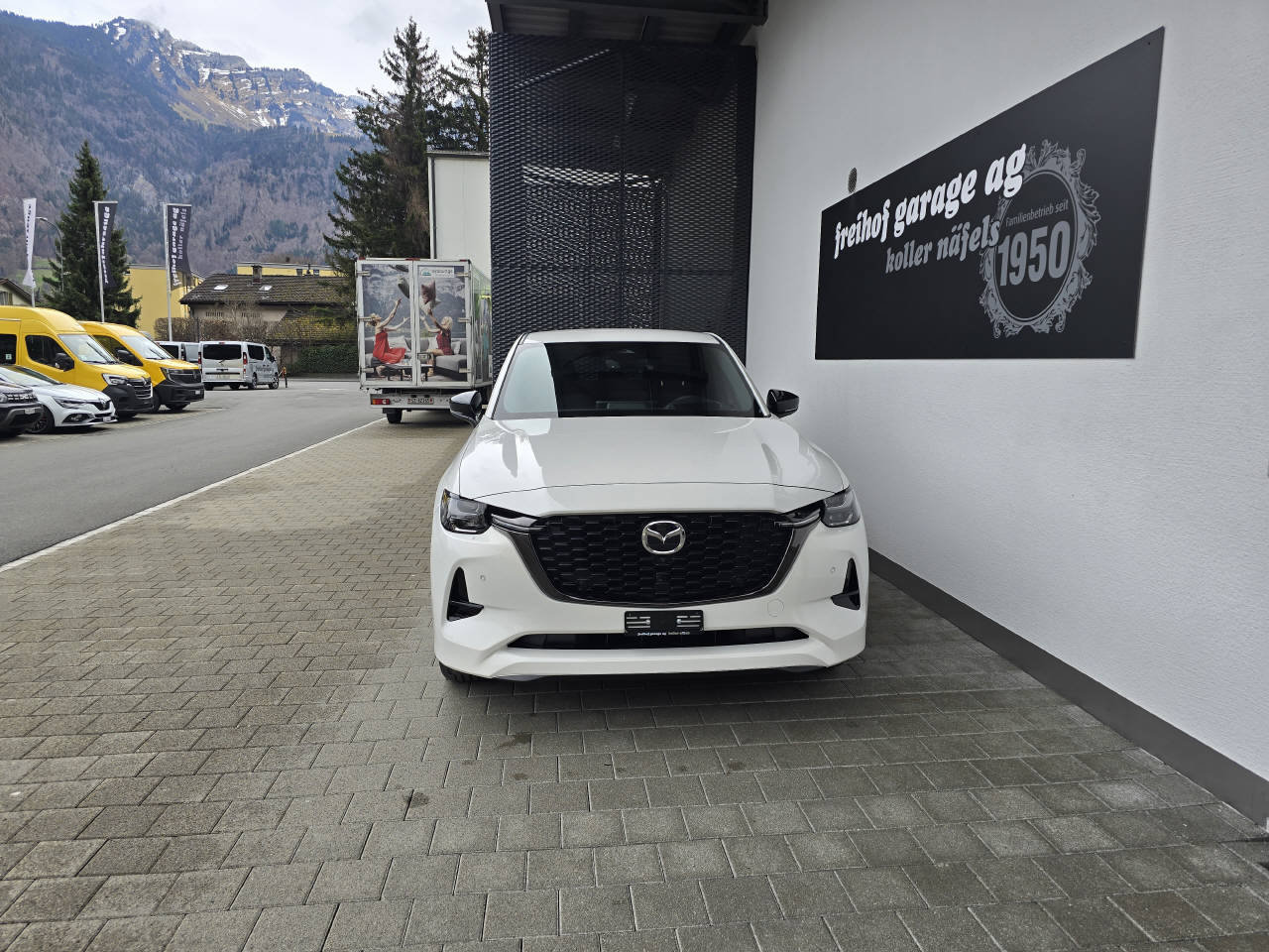 MAZDA CX-60 2.5 PHEV Homura, Plug-in-Hybrid Benzin/Elektro, Neuwagen, Automatik - 2