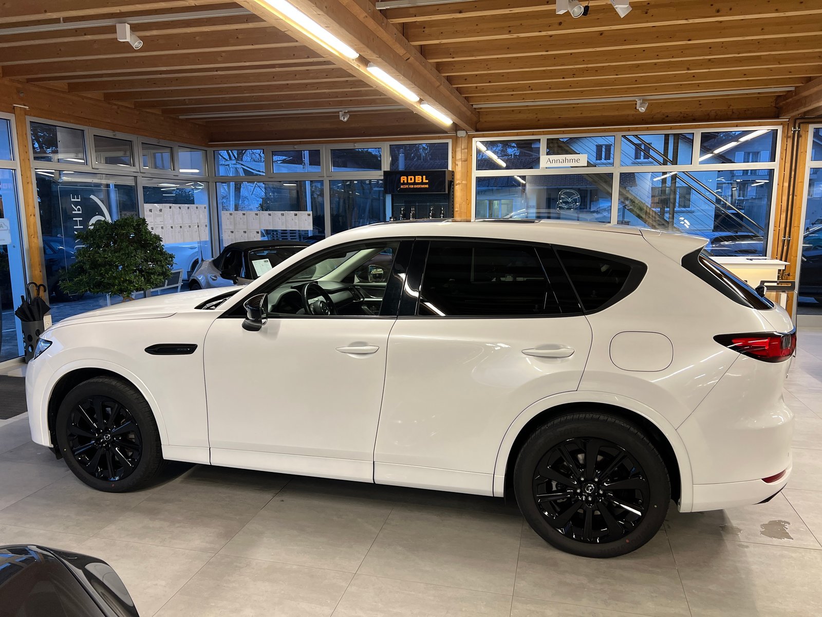 MAZDA CX-60 e-Skyactiv PHEV 327 AWD Homura, Plug-in-Hybrid Benzina/Elettrica, Occasioni / Usate, Automatico - 4