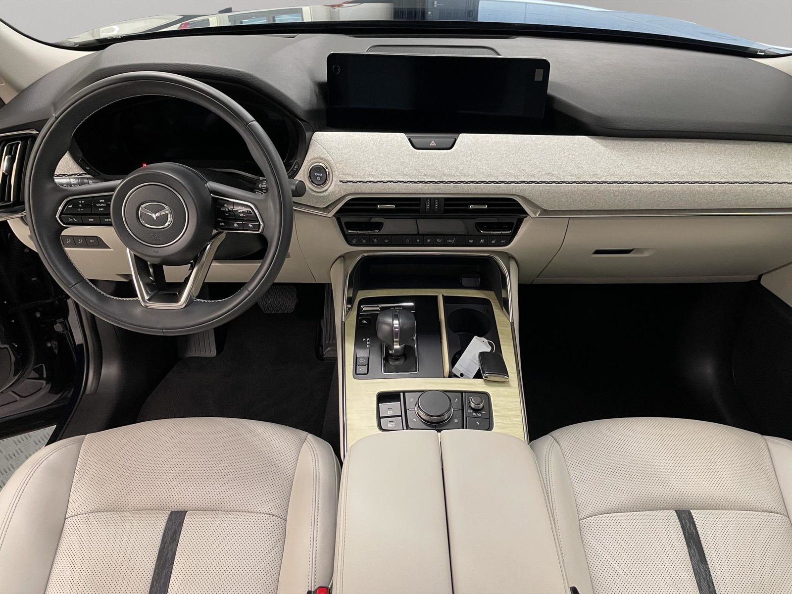 MAZDA CX-60 2.5 PHEV Takumi, Plug-in-Hybrid Petrol/Electric, Second hand / Used, Automatic - 6