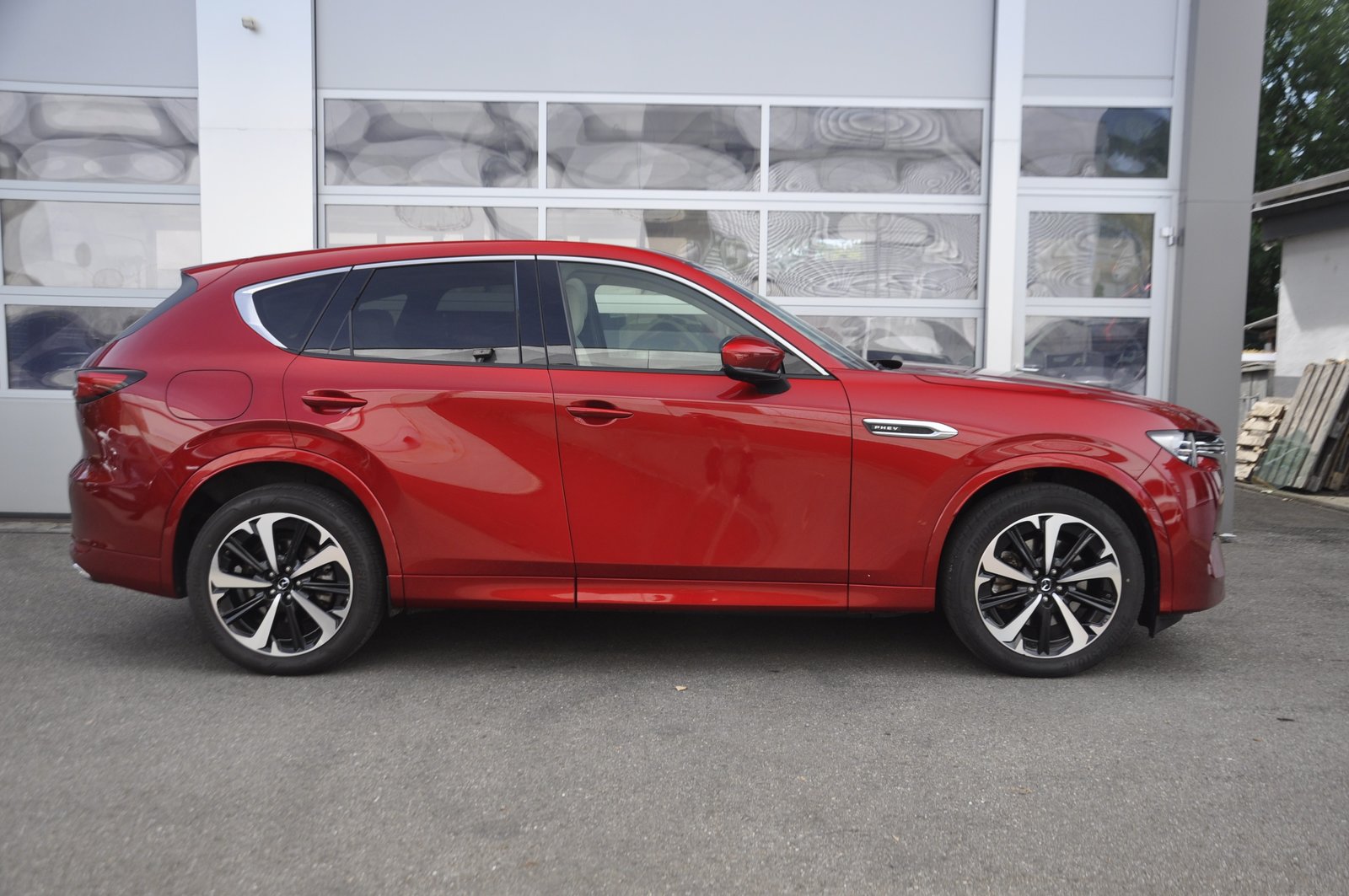 MAZDA CX-60 e-Skyactiv PHEV 327 AWD Takumi, Plug-in-Hybrid Benzin/Elektro, Occasion / Gebraucht, Automatik - 2