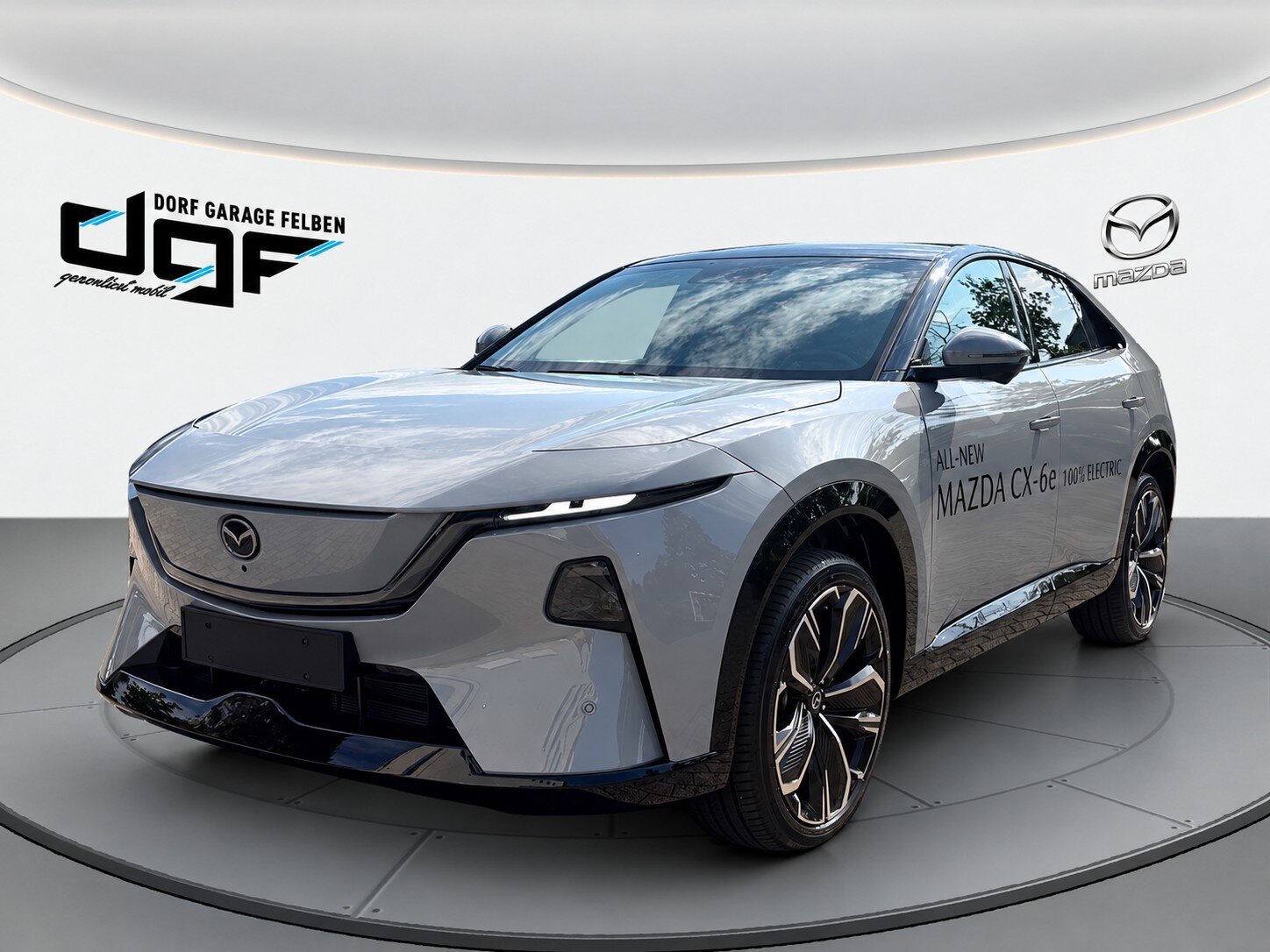 MAZDA CX-6e Takumi