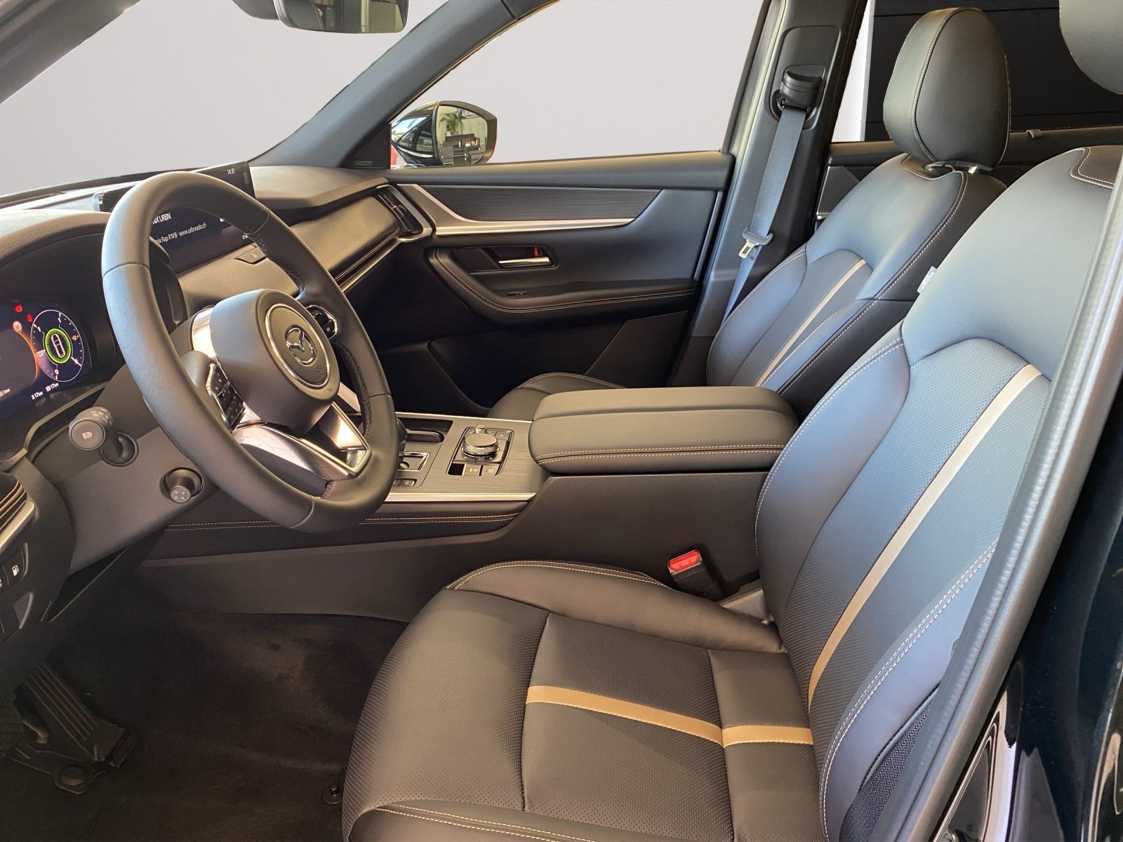 MAZDA CX-80 e-Skyactiv PHEV 327 AWD Homura, Plug-in-Hybrid Benzina/Elettrica, Auto nuove, Automatico - 6
