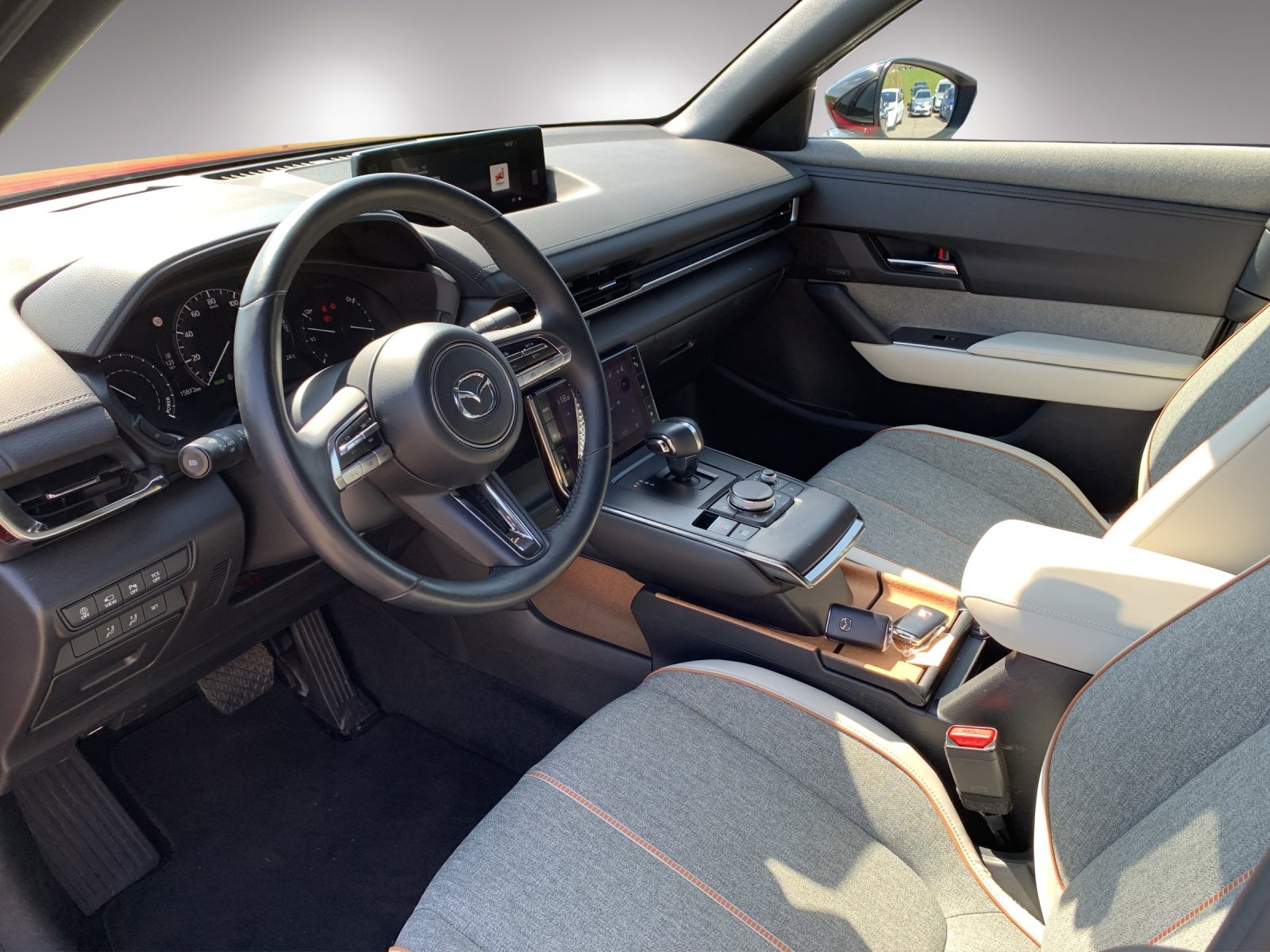 MAZDA MX-30 e-Skyactiv Revolution, Électrique, Occasion / Utilisé, Automatique - 6