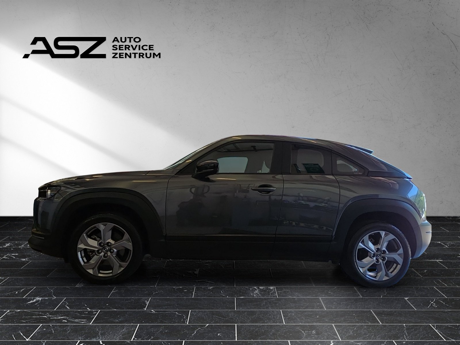 MAZDA MX-30 e-Skyactiv Ambition Plus, Elektro, Occasion / Gebraucht, Automatik - 2