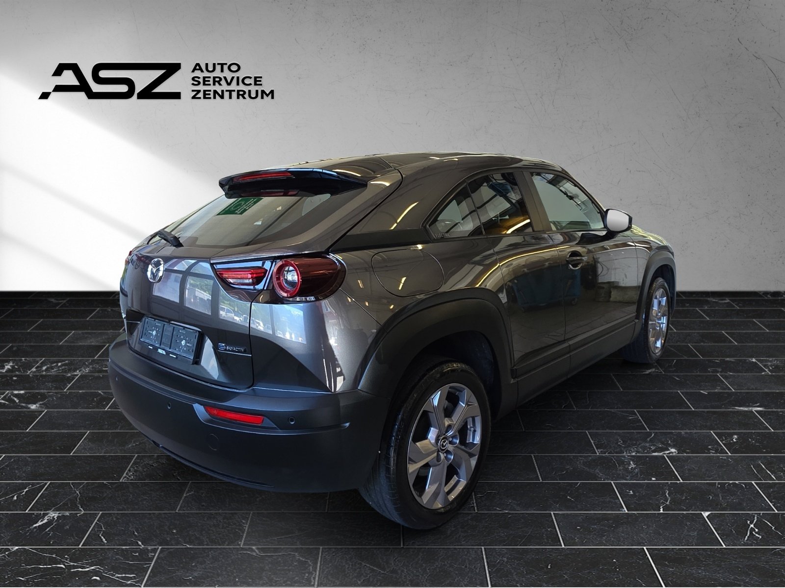 MAZDA MX-30 e-Skyactiv Ambition Plus, Elektro, Occasion / Gebraucht, Automatik - 3