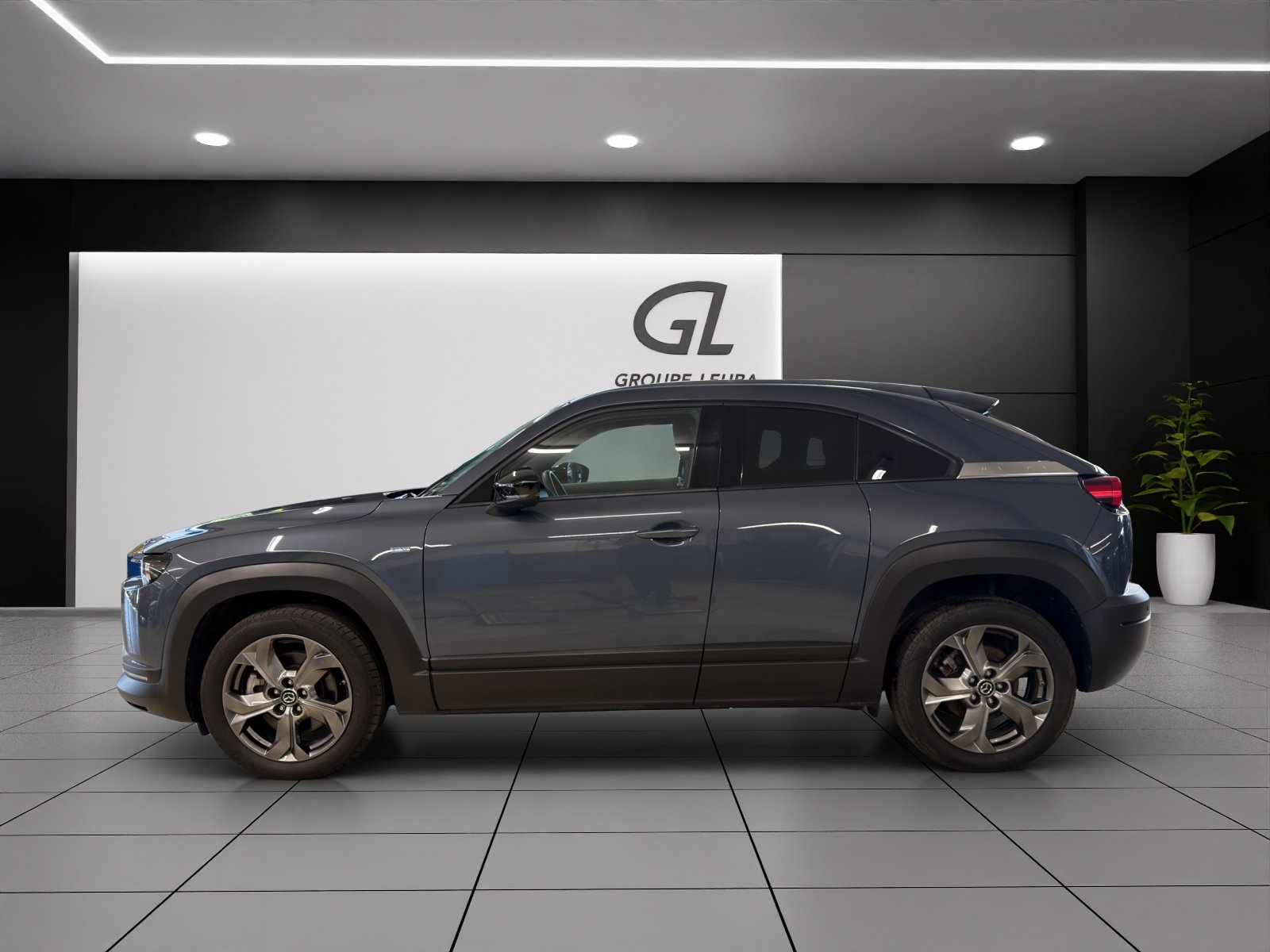 MAZDA MX-30 e-Skyactiv Makoto, Électrique, Occasion / Utilisé, Automatique - 3