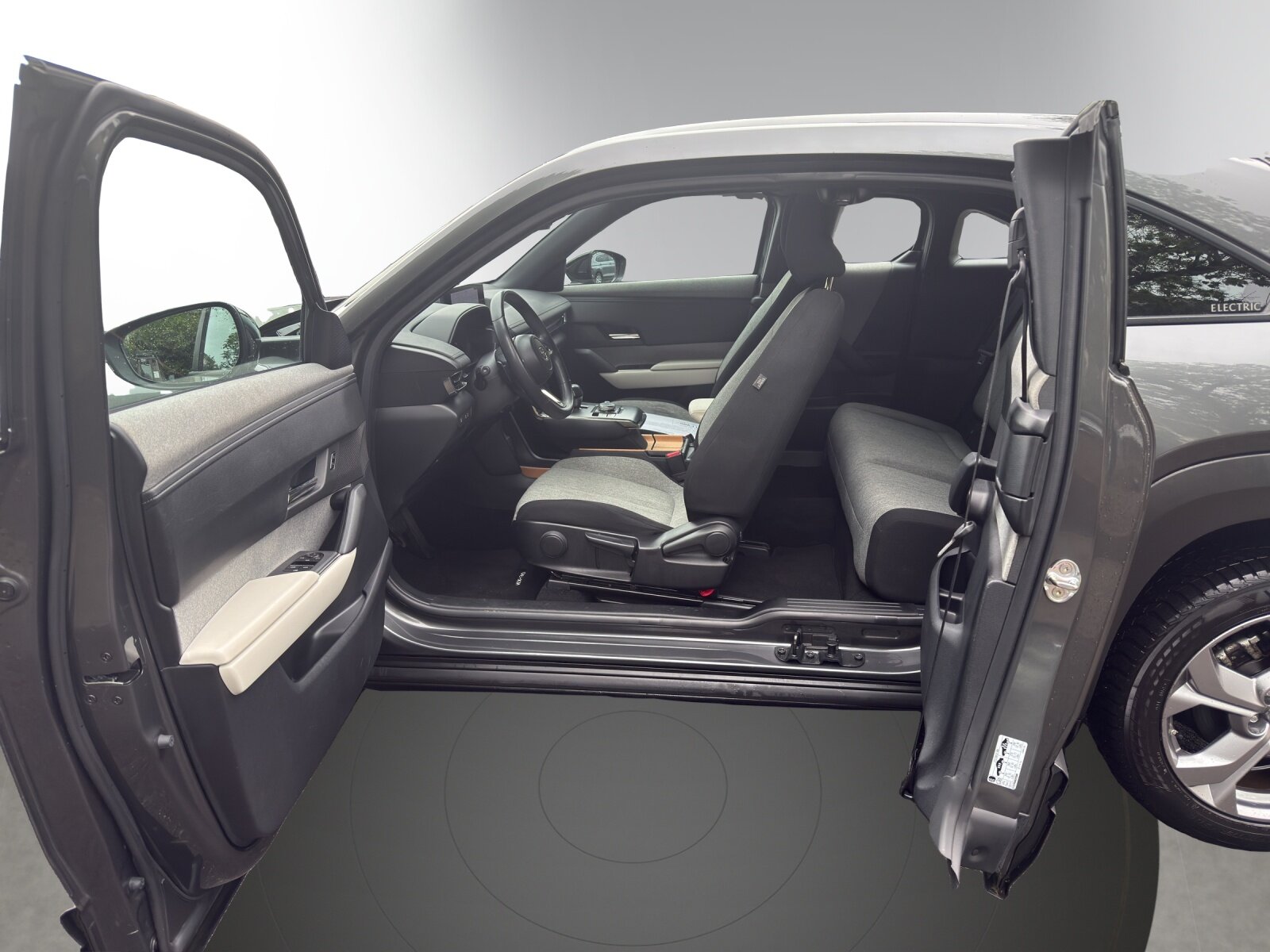 MAZDA MX-30 e-Skyactiv Ambition Plus, Elektro, Occasion / Gebraucht, Automatik - 5
