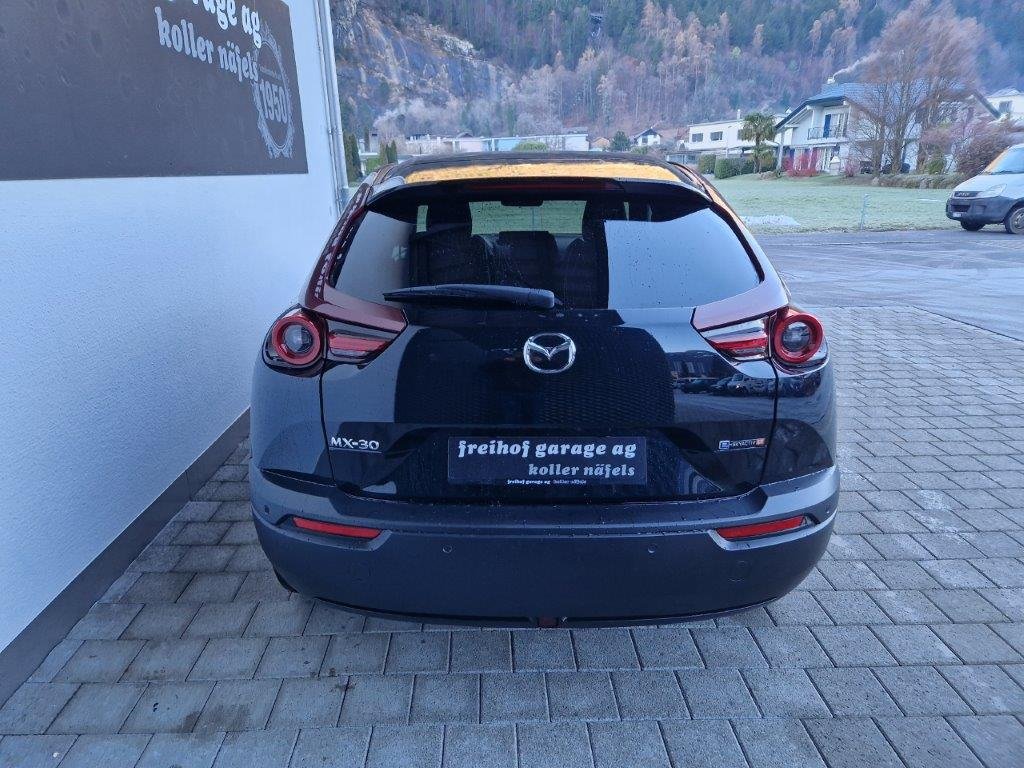 MAZDA MX-30 e-Skyactiv R-EV Edition R, Hybride Rechargeable Essence/Électricité, Voiture de démonstration, Automatique - 4