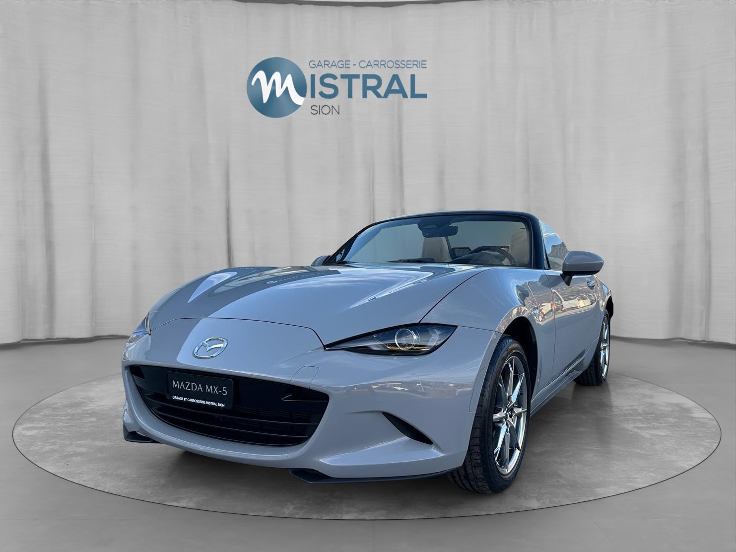MAZDA MX5 Skyactiv-G 132 Kazari