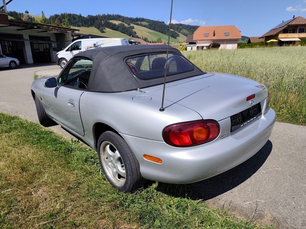 MAZDA MX-5 1.6i-16V SE Youngster, Essence, Occasion / Utilisé, Manuelle - 3