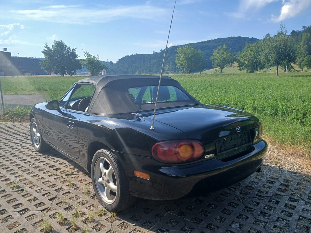 MAZDA 1.6i, Benzina, Occasioni / Usate, Manuale - 2