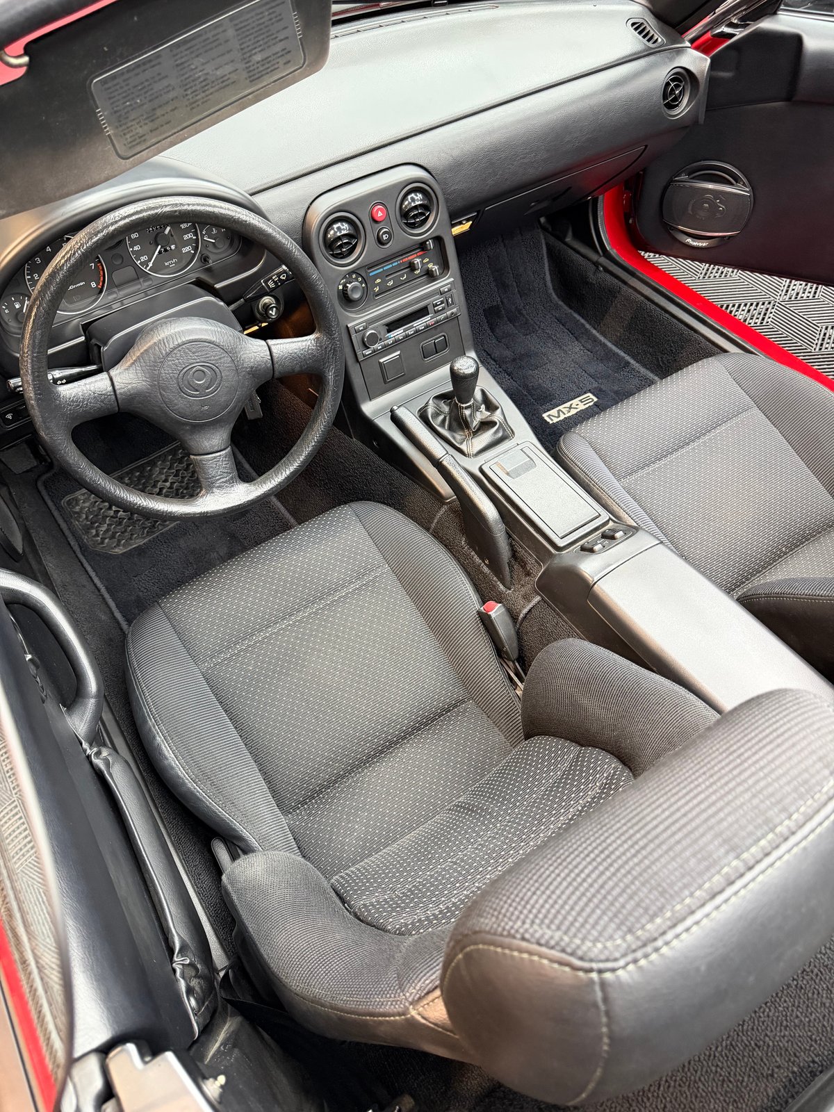 MAZDA MX-5 1.8i-16, Essence, Occasion / Utilisé, Manuelle - 7