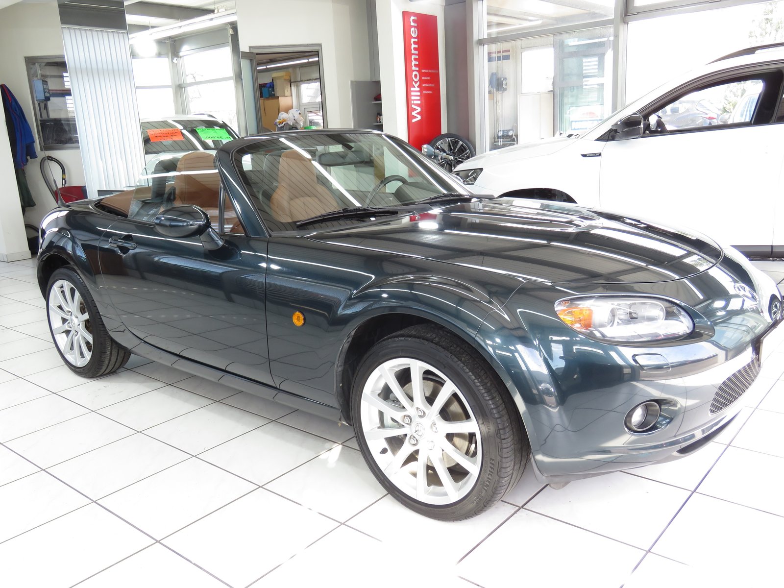 MAZDA MX-5 2.0i 16V Exclusive, Petrol, Second hand / Used, Manual - 3