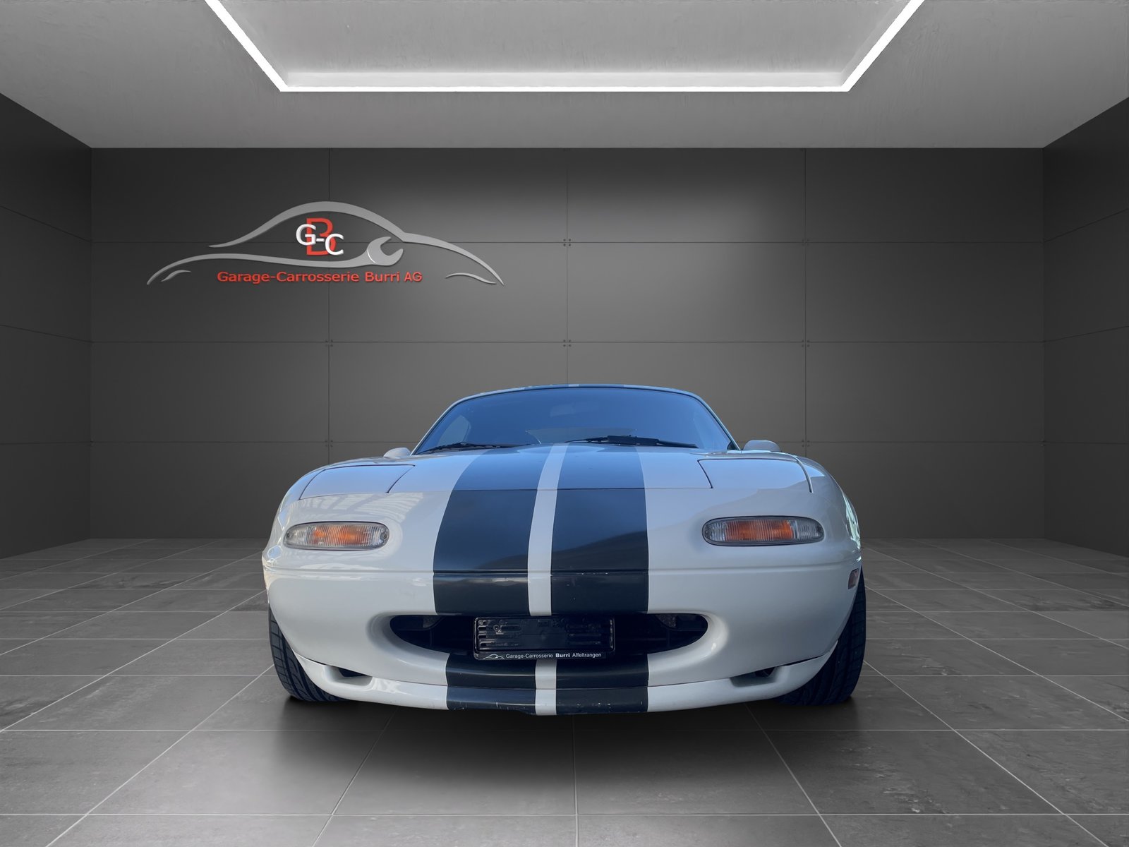 MAZDA MX-5 1.6i-16, Essence, Occasion / Utilisé, Manuelle - 2