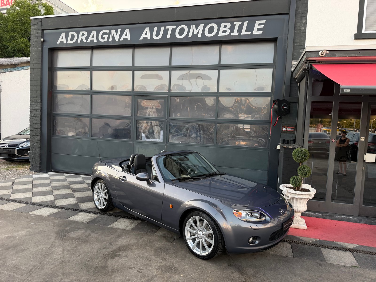MAZDA MX-5 Roadster-Coupé 2.0i 16V Sport, Benzin, Occasion / Gebraucht, Handschaltung - 2