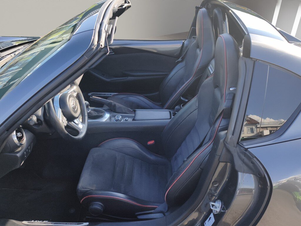 MAZDA MX-5 RF 2.0 Launch Edition, Petrol, Second hand / Used, Manual - 3