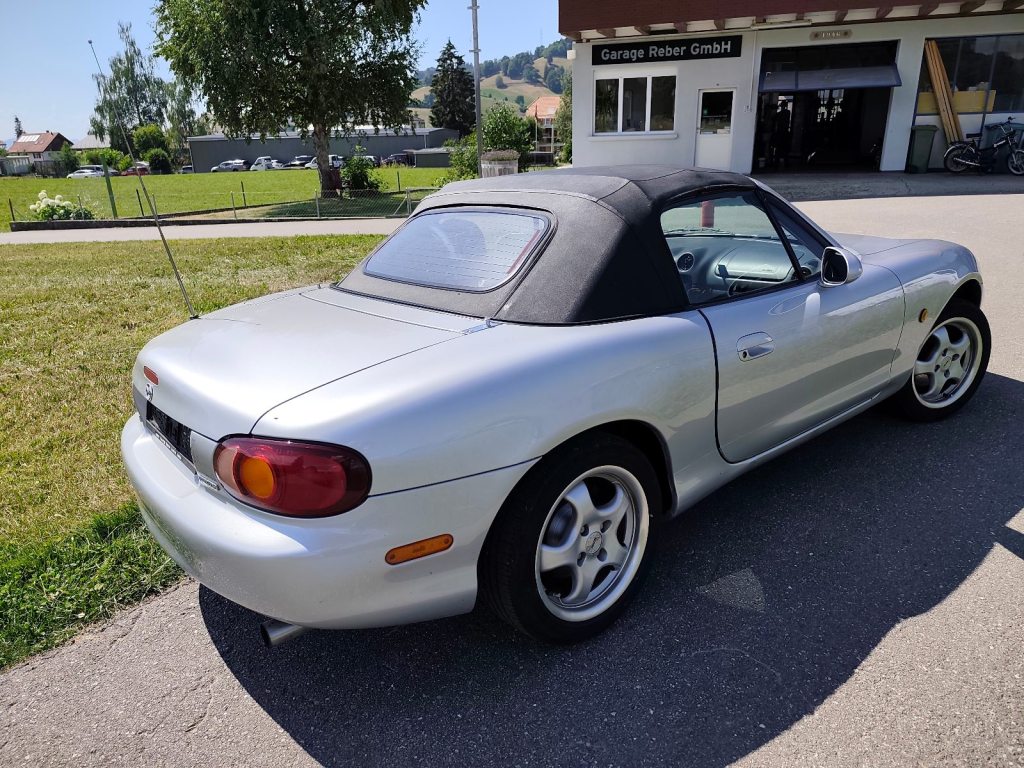 MAZDA MX-5 1.6i-16V SE Youngster, Essence, Occasion / Utilisé, Manuelle - 4