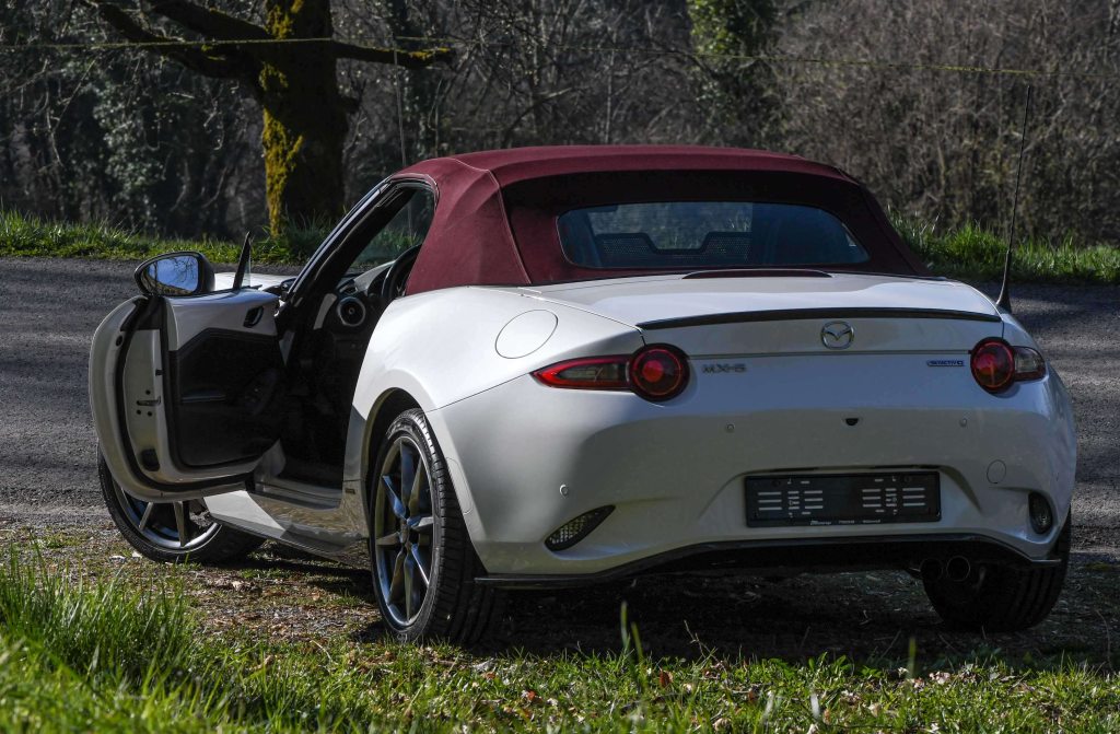 MAZDA MX-5 2.0 100th Anniversary, Benzin, Occasion / Gebraucht, Handschaltung - 3