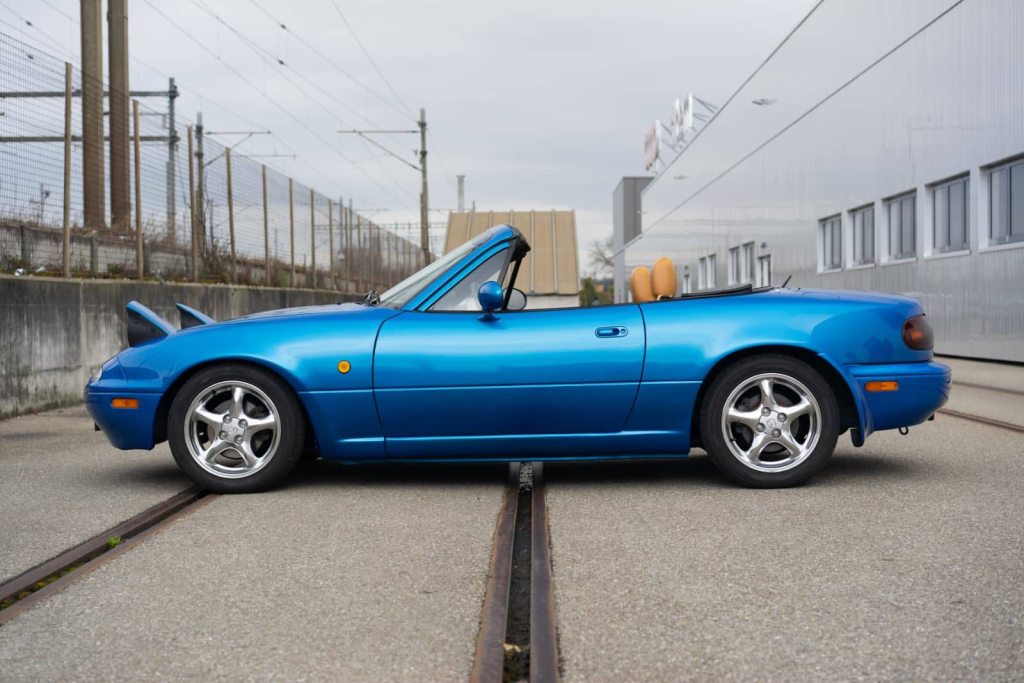 MAZDA MX-5 1.6, Petrol, Classic, Manual - 6