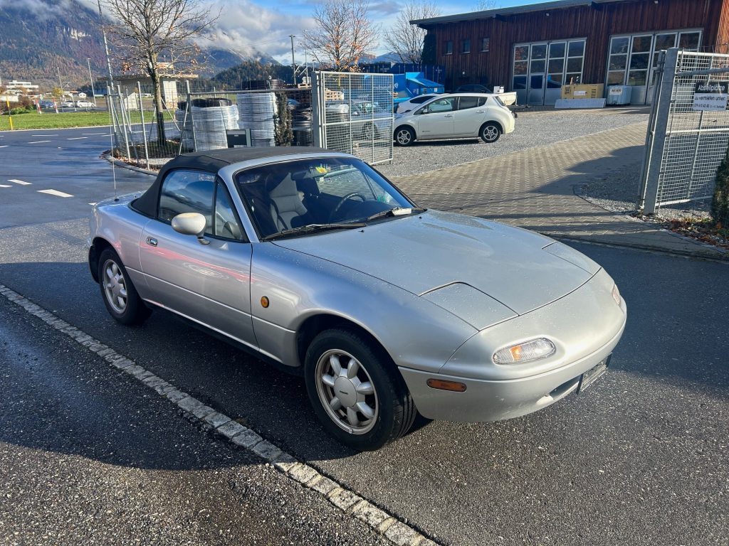 MAZDA MX-5 1.6i, Essence, Voiture de collection, Manuelle - 2