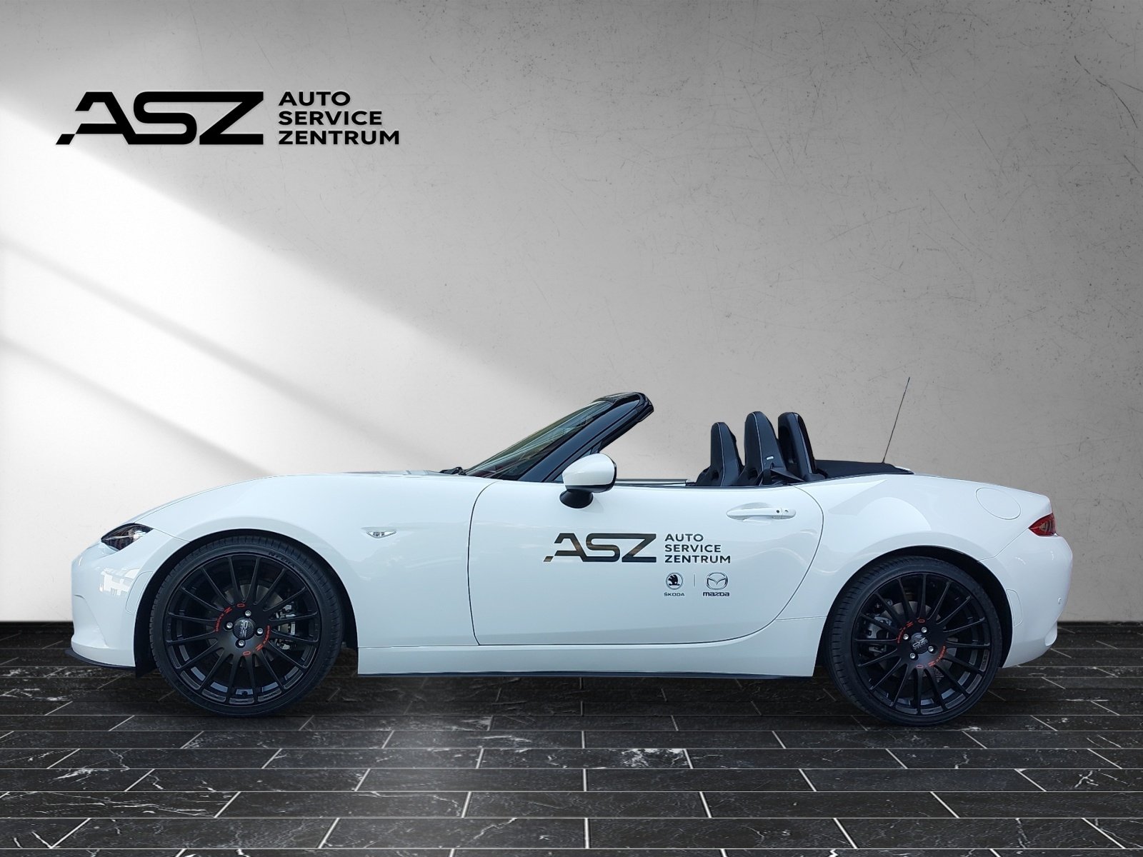 MAZDA MX-5 2.0 Revolution, Essence, Voiture de démonstration, Manuelle - 2