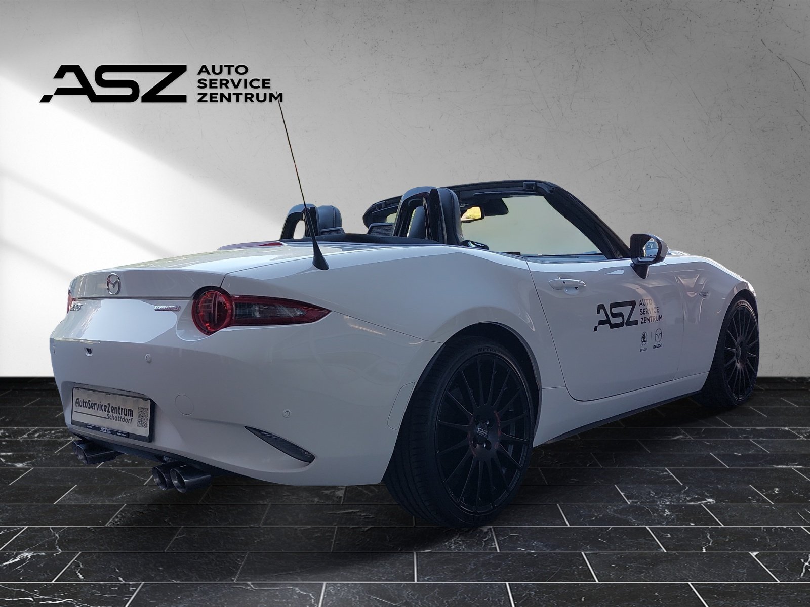 MAZDA MX-5 2.0 Revolution, Essence, Voiture de démonstration, Manuelle - 3